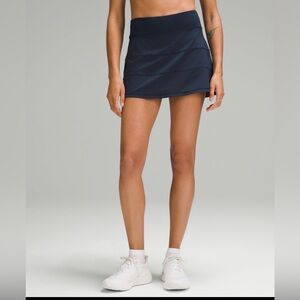 Like New Lululemon Pace Rival True Navy Skirt Size 2